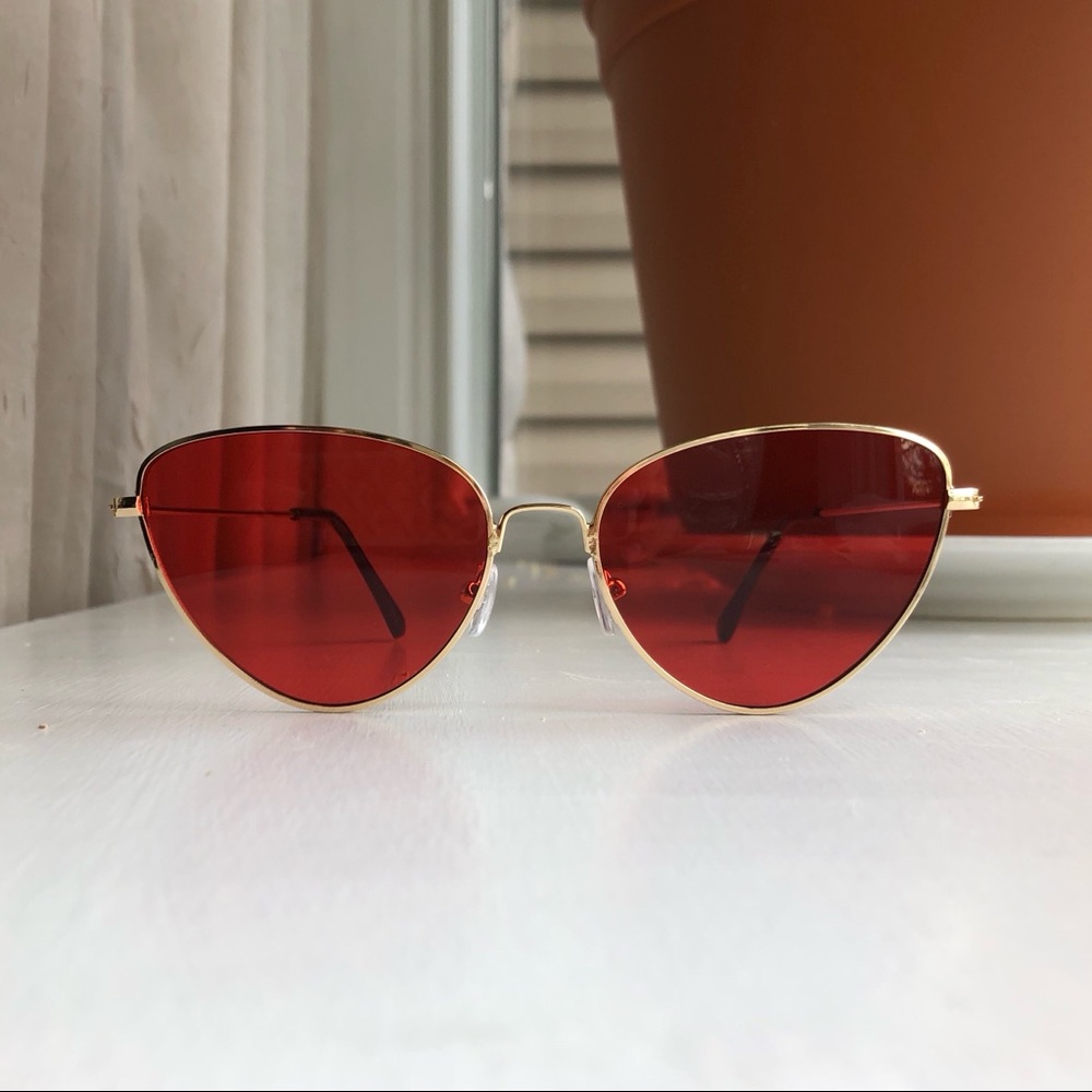 Retro Wired Geometric Cateye Sunglasses